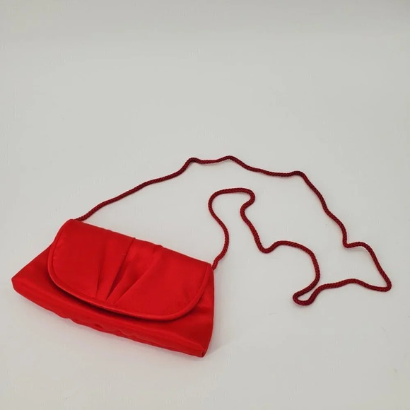 Le Regale Red Silk Evening Bag - Picture 6 of 7